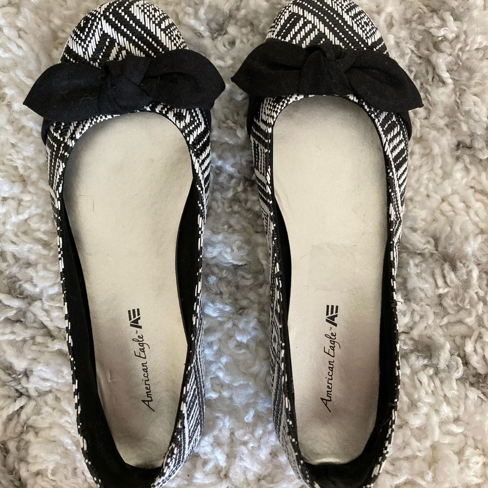 American eagle flats size 7